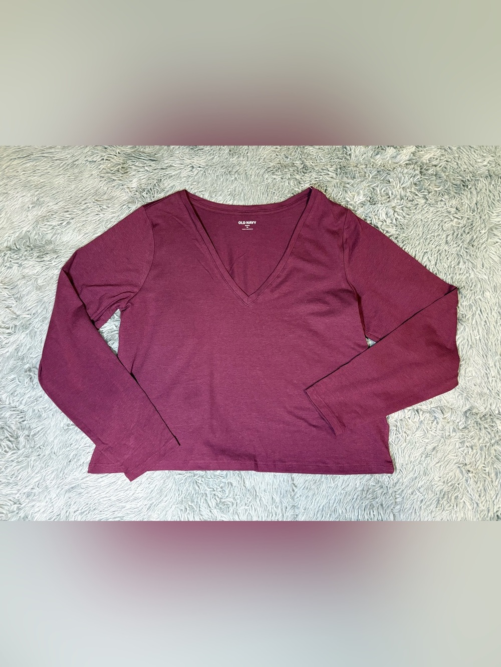 NWT Old Navy Women's Long Sleeve V-Neck Top - Wine
